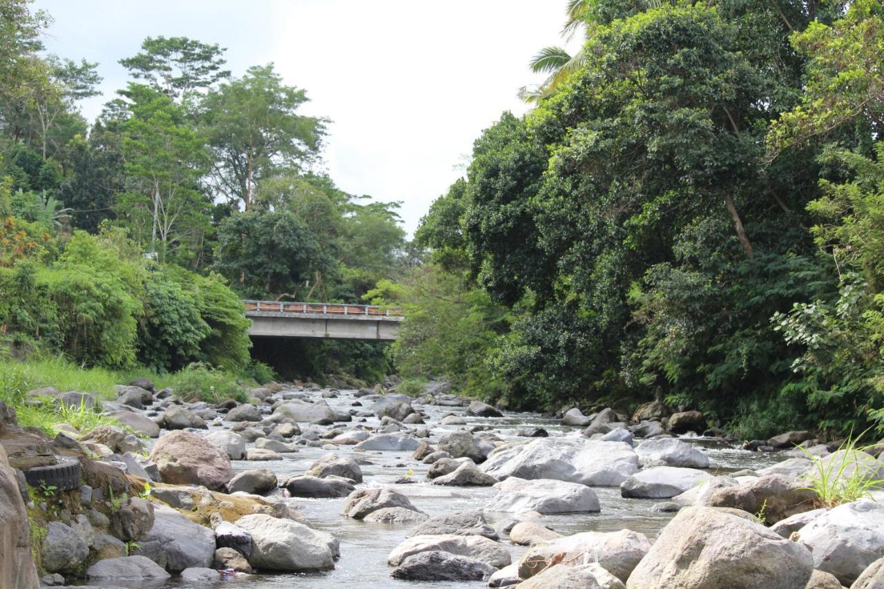 Pondok Tepi Sungai Sidemen  Exterior photo